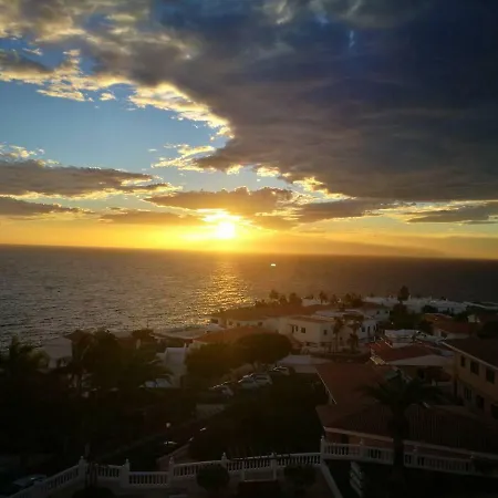 Volcano Views & Wifi * Puerto de Santiago (Tenerife)