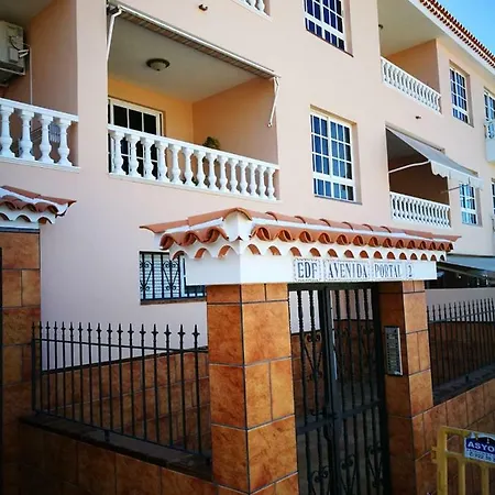 Lägenhet Volcano Views & Wifi *